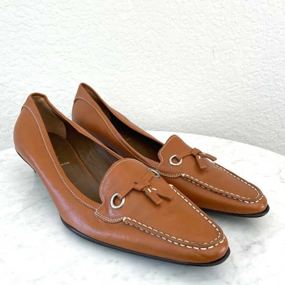 Prada Leather Almond Toe Loafer Kitten Heels Size 41 - Picture 1 of 10